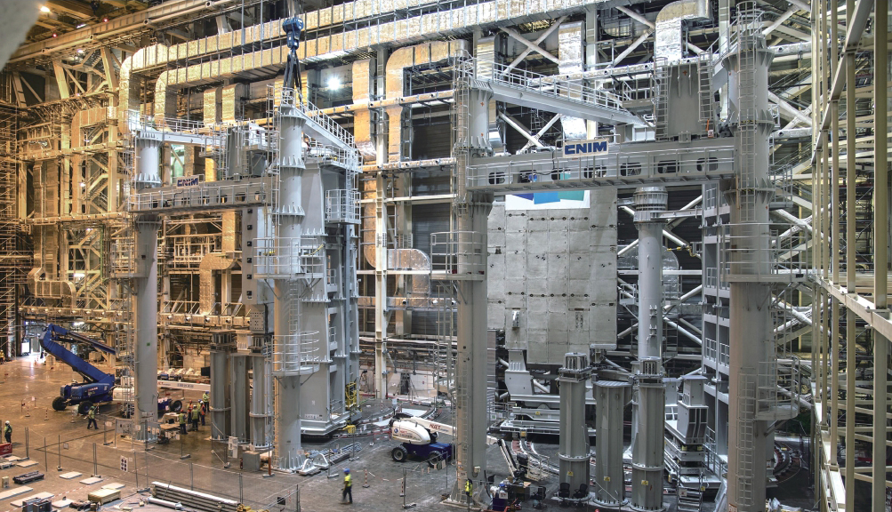 ITER 국제기구에 납품된 섹터부조립장비 이미지